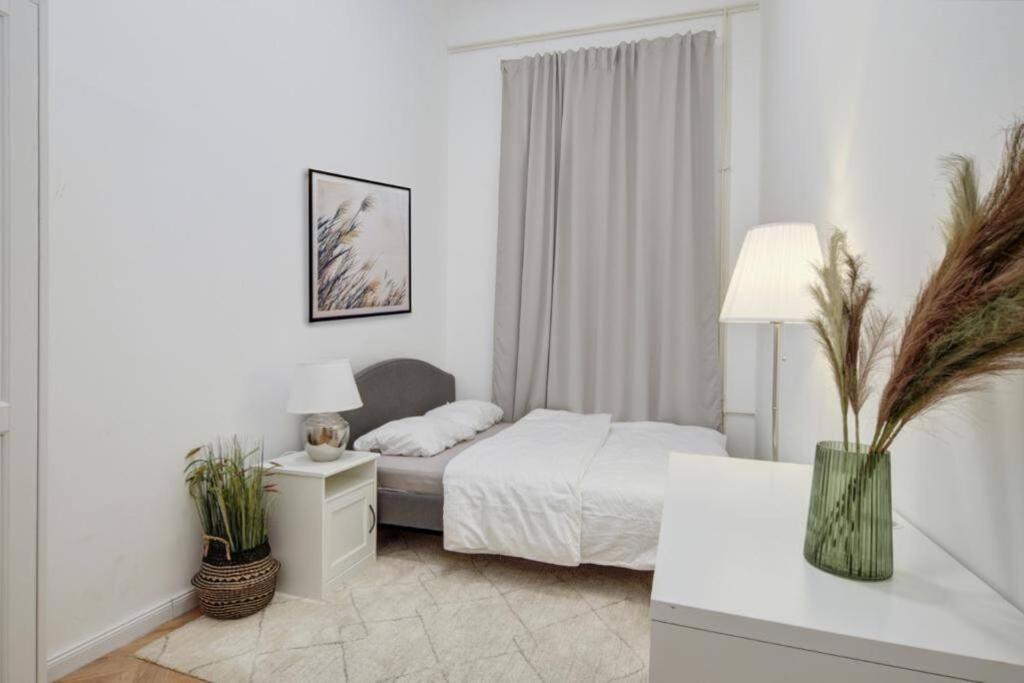 Lovely 3 Bedrooms In The Jewish Quarter דירה *